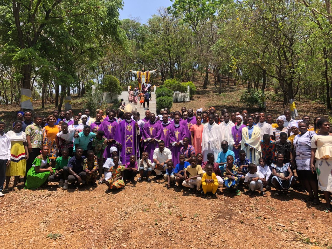 Bishop Fianu Urges Catholic Youth to Rely on God and Become Agents of Peace and Hope